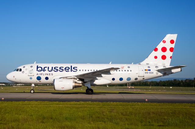 Airbus A319 (OO-SSX)