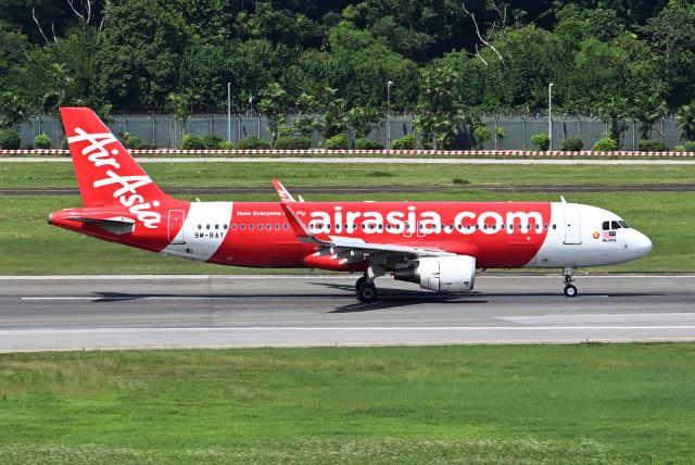 Airbus A320 (9M-RAT)