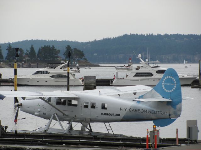 De Havilland Canada DHC-3 Otter —