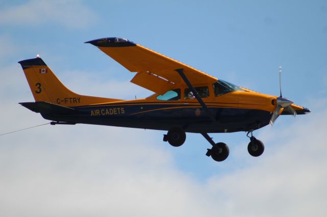 Cessna Skylane (C-FTRY)