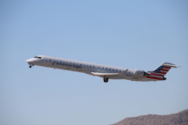 Canadair Regional Jet CRJ-900 (N904FJ)