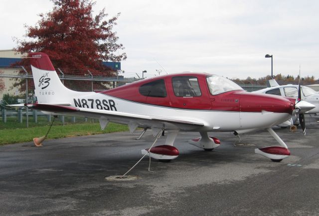 Cirrus SR-22 (N878SR)