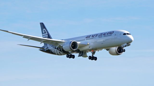 Boeing 787-9 Dreamliner (ZK-NZR) - BOE100 on final to Rwy 16R to complete a flight test on 10.6.19. (ln 919 / cn 65088).