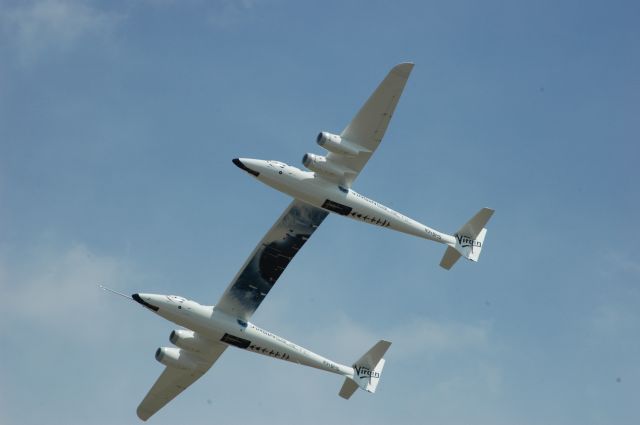 Scaled Composites White Knight 2 (N348MS)