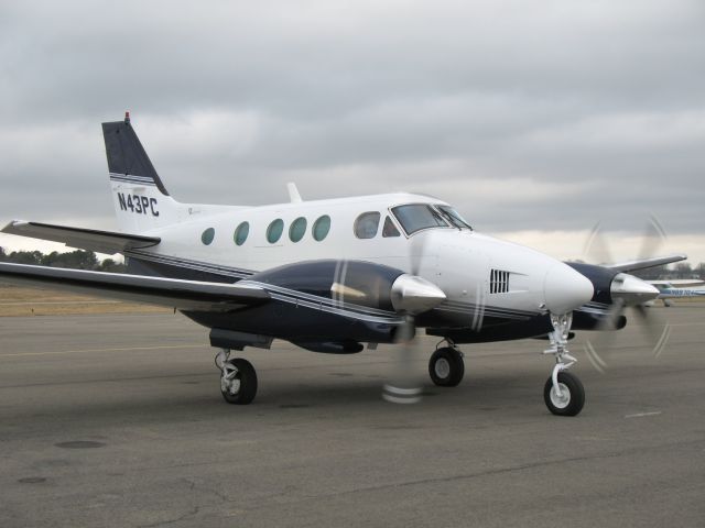 Beechcraft King Air 90 (N43PC)