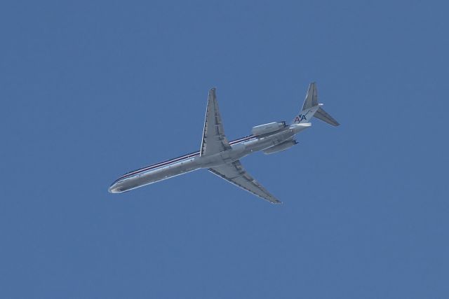 McDonnell Douglas MD-80 —