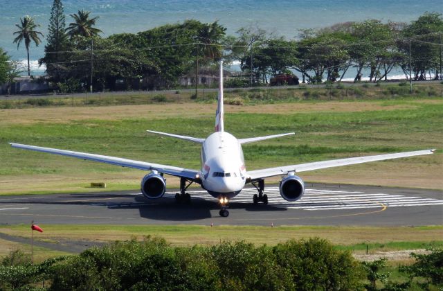 Boeing 777-200 (G-YMMS)