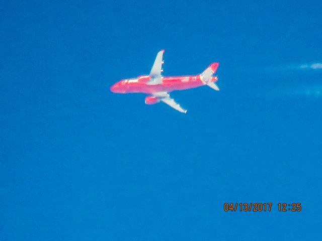 Airbus A320 (N615JB)