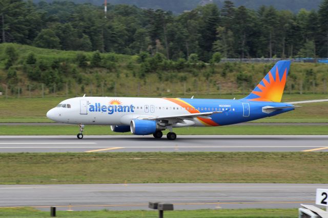 Airbus A320 (N239NV)