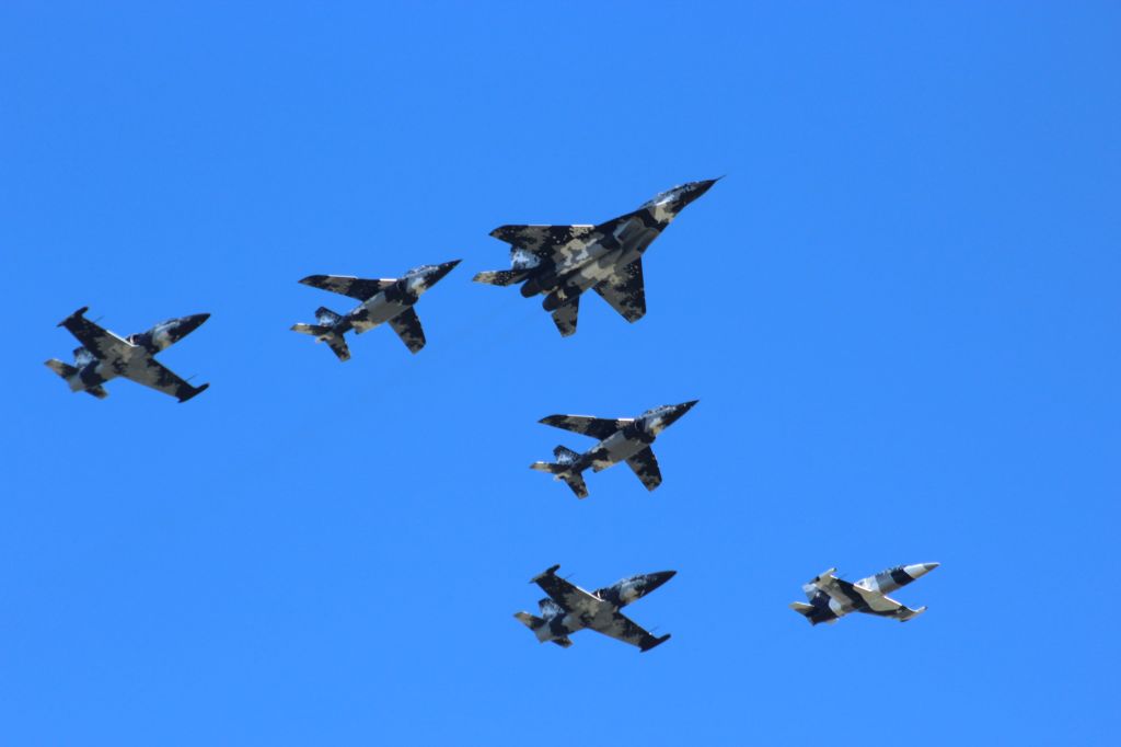 N29UB — - Mig 29 arrival at Oshkosh AirVenture '22.br /br /L-39 is lower right corner is the photo jet for the formation. 