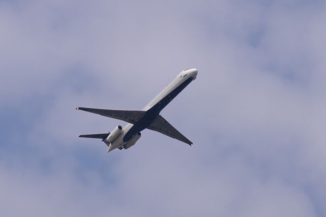 McDonnell Douglas MD-88 (N935DL)