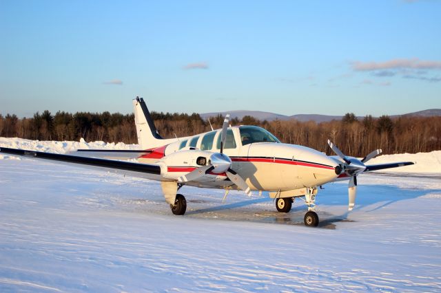 Beechcraft Baron (58) (N511CF) - N511CF 1977 BEECHCRAFT BARON BE58/G C M ALMY AND SON INC PITTSFIELD, ME at KDDH William H. Morse State Airport Bennington, Vermont.  Photo taken by Christopher Wright