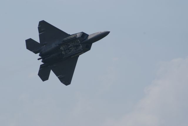 Lockheed F-22 Raptor (F22) - at the dayton airshow 2008