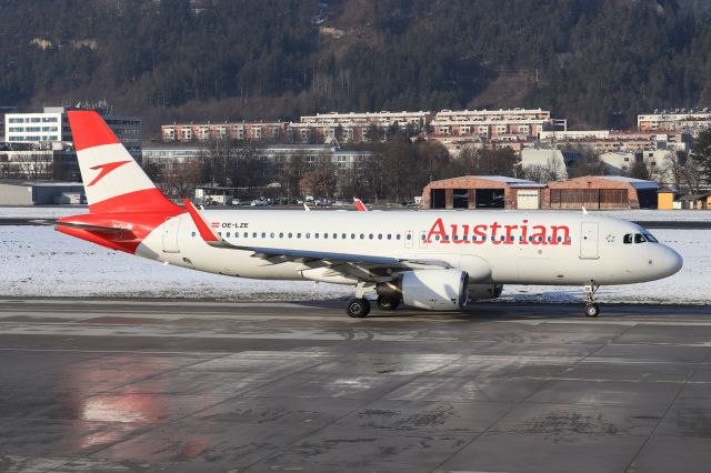 Airbus A320 (OE-LZE)