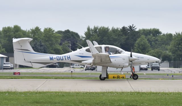 Diamond Twin Star (M-OUTH) - Airventure 2016