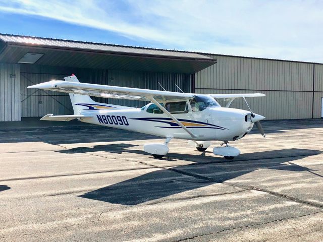 Cessna Skyhawk (N80090)