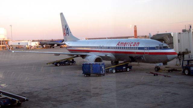 Boeing 737-800 —