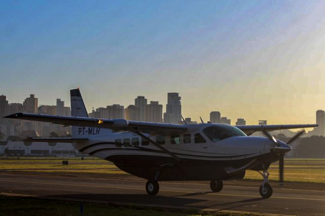 Cessna Caravan (PT-MLR)