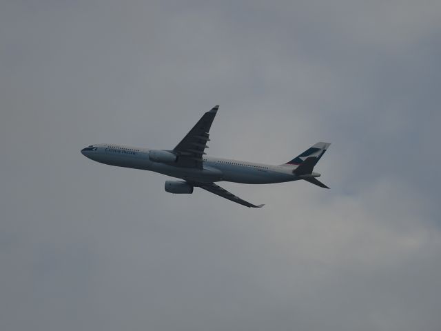 Airbus A330-300 (B-LBE)