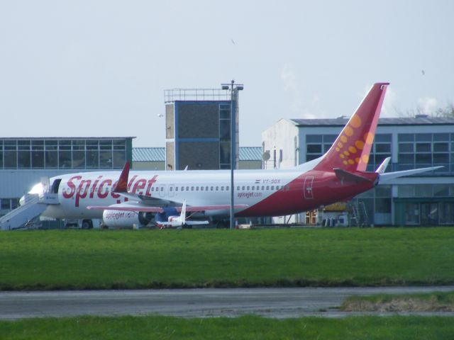 Boeing 737-800 (VT-SGX) - VT SGX BOEING 737-8GJ CN 37751/3932 OF SPICEJET on delivery from KBFI CYQX EINN ESB DELHI FROM 17/19 FEB 2012