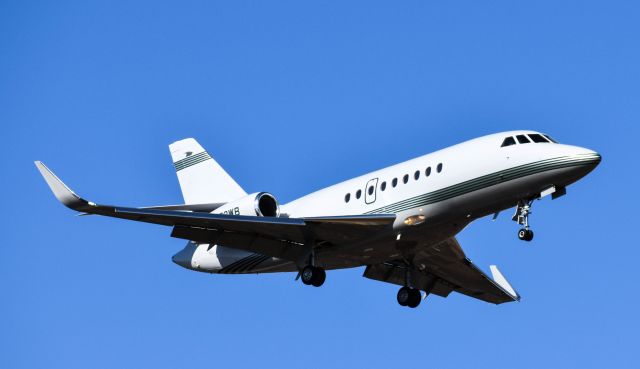 Dassault Falcon 2000 (N672WB)