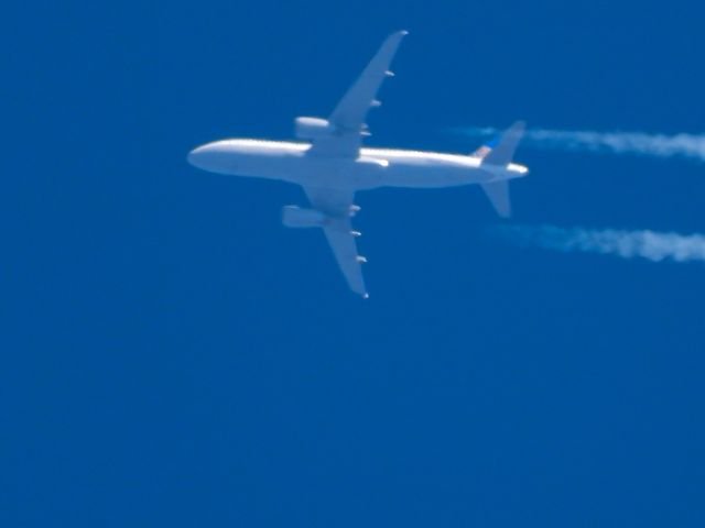 Airbus A320 (N424UA)