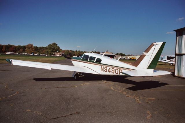 Piper PA-24 Comanche (N9490P) - Thats Polly . . .