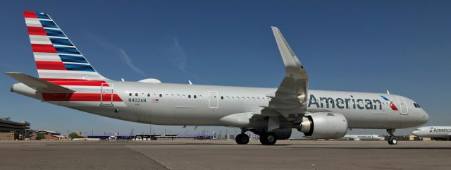 Airbus A321 (N402AN) - PHX barry m. goldwater terminal 4 N1 taxiway india 17JUN19