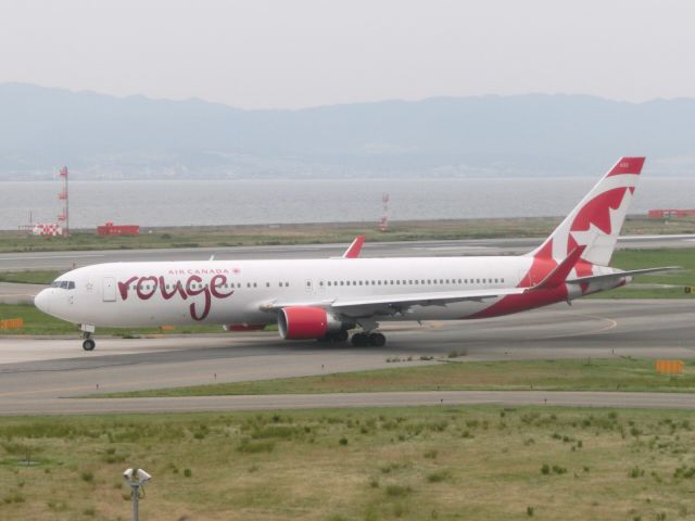 BOEING 767-300 (CFМWU)