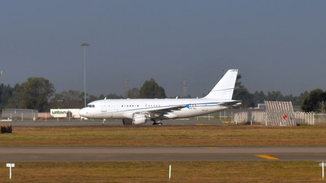 Airbus A319 (CS-TQJ) - White Airbus A319-115(CJ) CS-TQJ in Porto 