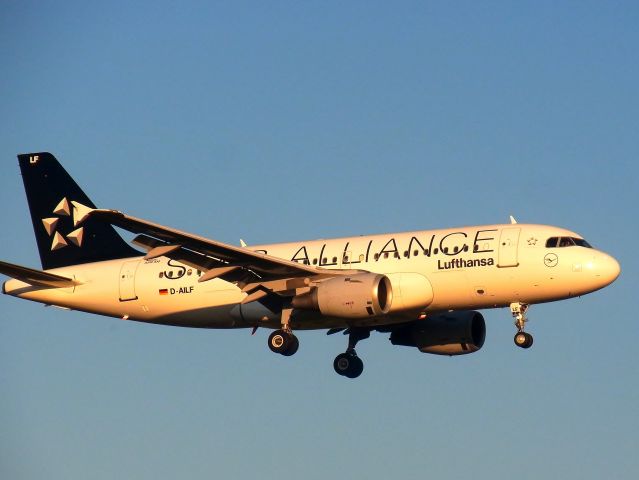 Airbus A319 (D-AILF)