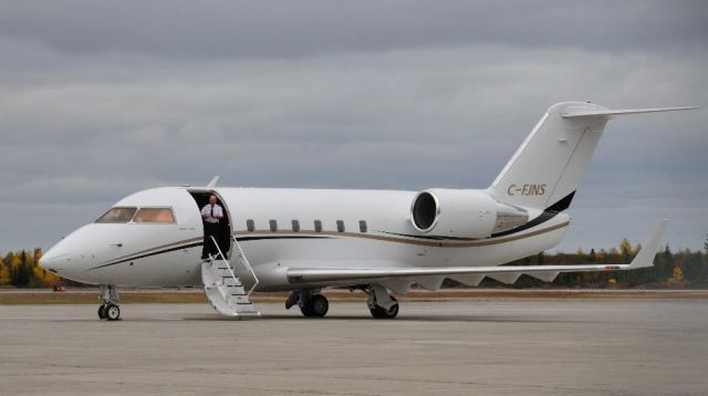 Canadair Challenger (C-FJNS)