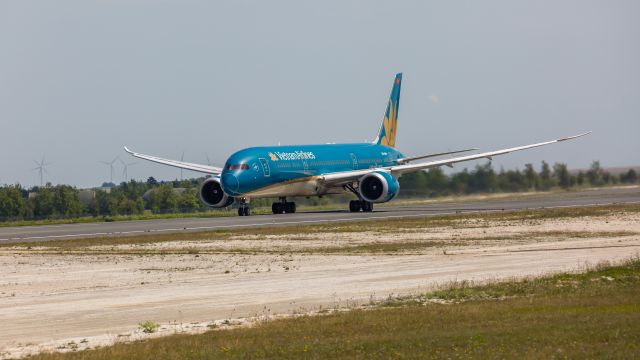 Boeing 787-8 (VN-A864)