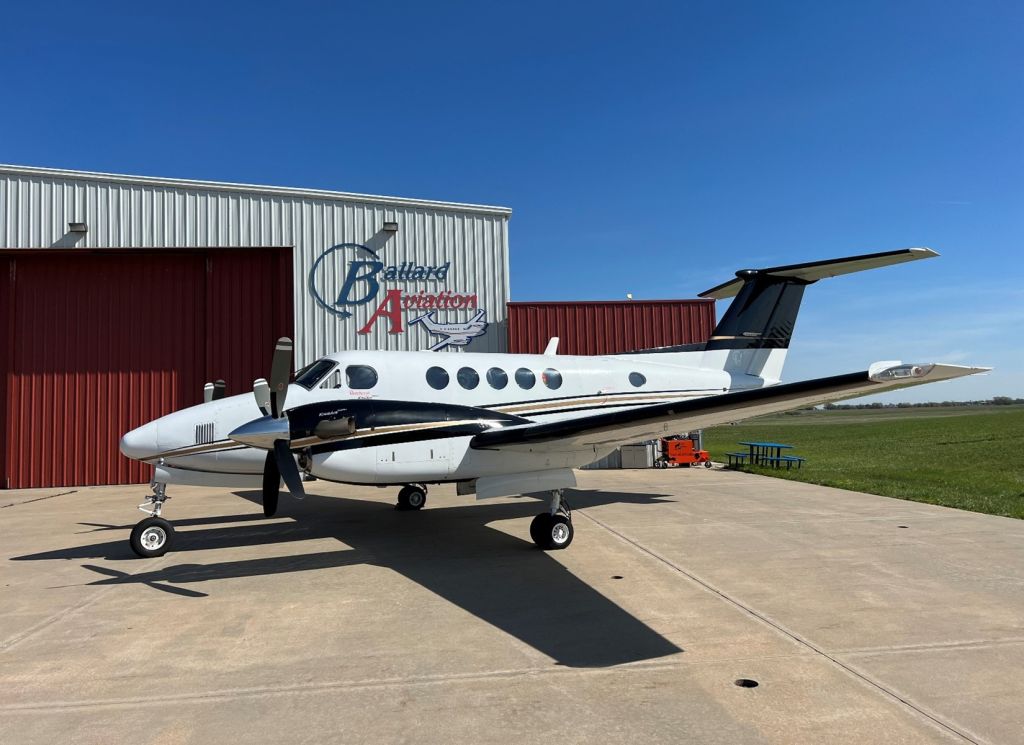 Beechcraft Super King Air 200 (N1931C)