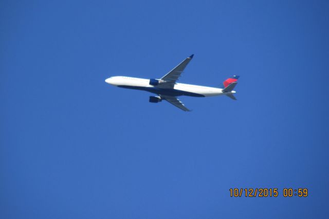 Airbus A330-300 — - If I am wrong about any information on this plane, please comment about it.