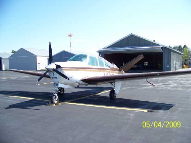 Beechcraft 35 Bonanza (N9440Q)