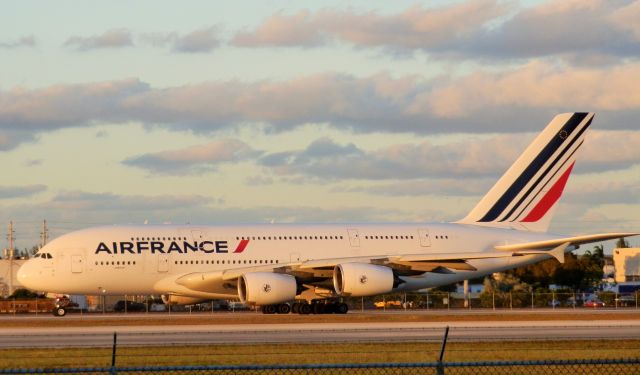 Airbus A380-800 (F-HPJJ)
