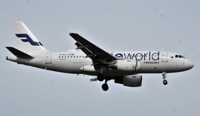Airbus A319 (OH-LVD) - Finnair in Oneworld Livery