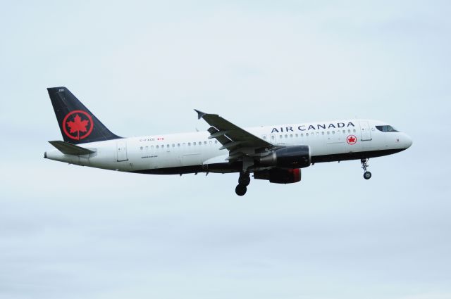 Airbus A320 (C-FXCD)