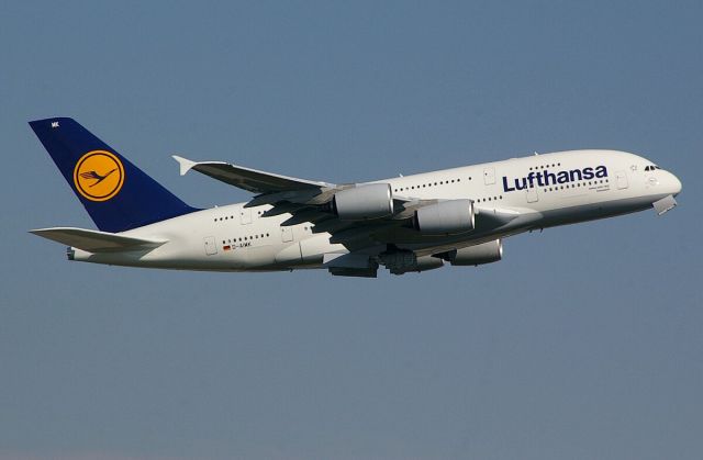 Airbus A380-800 (D-AIMK)
