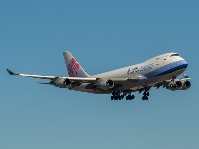 Boeing 747-400 (B-18717) - 1/5/2019