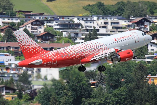 Airbus A319 (VP-BQK)