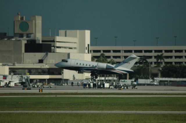 Canadair Challenger (N340FX)