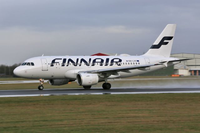 Airbus A319 (OH-LVC) - AY1362 rolling on the way back to Helsinki