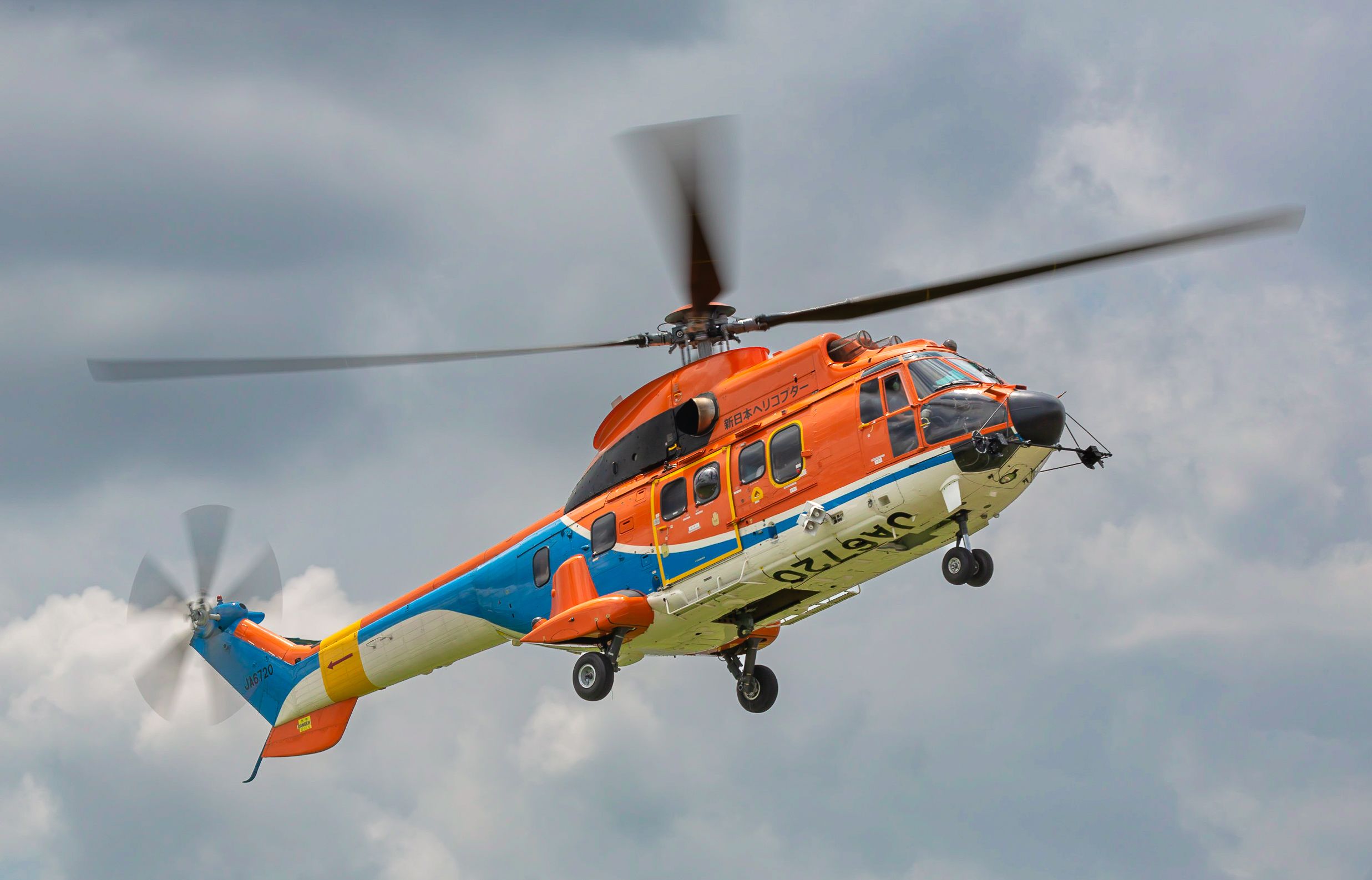 Eurocopter Super Puma (EC-225) (JA6720)