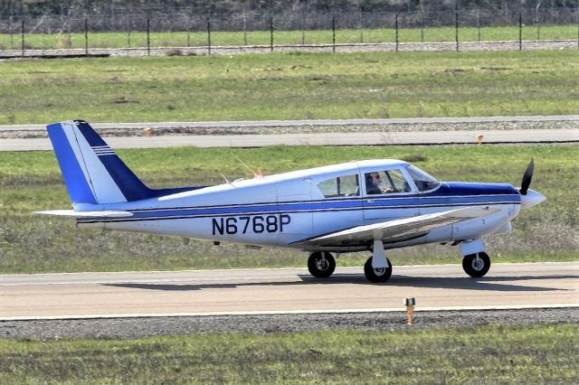 Piper PA-24 Comanche (N6768P) - Piper PA-24 Comanche at Livermore Municipal Airport. March 2021.