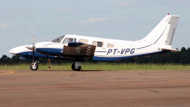 Piper Seneca (PT-VPG)