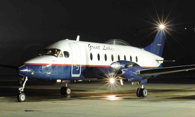 Beechcraft 1900 (N254GL)