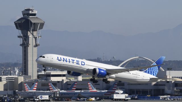 BOEING 787-10 Dreamliner (N12012) - Departing LAX on 25R