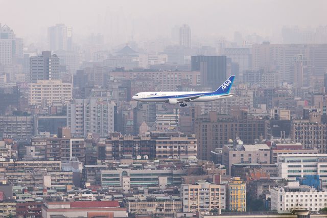 Boeing 737-800 (JA610A)